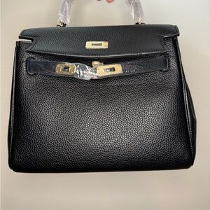 Elegant Black Handbag